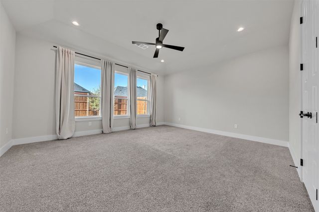 512 Creekside Drive, Haslet, TX 76052