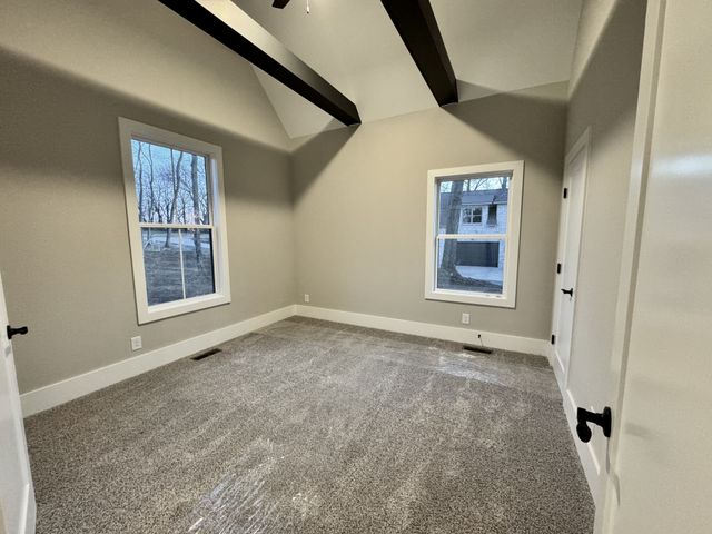 533 Greenfield Ln, Castalian Springs, TN 37031