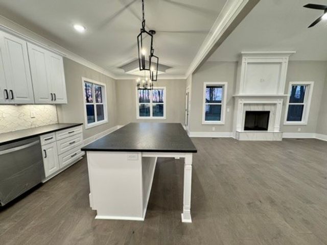 533 Greenfield Ln, Castalian Springs, TN 37031