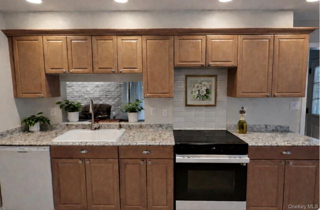 155 Alexander Avenue, Nesconset, NY 11767