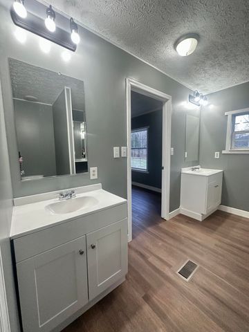 58 Pendleton Branch Road, Olympia, KY 40358