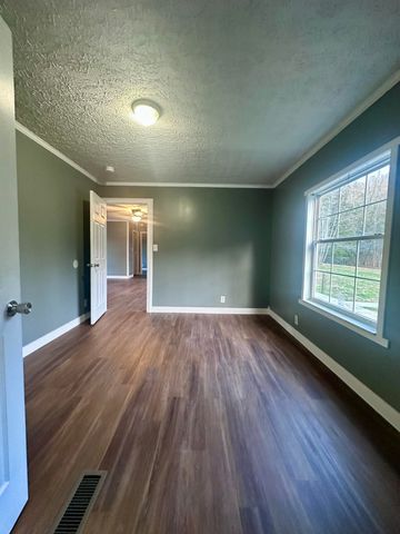 58 Pendleton Branch Road, Olympia, KY 40358