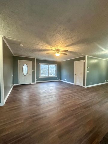 58 Pendleton Branch Road, Olympia, KY 40358