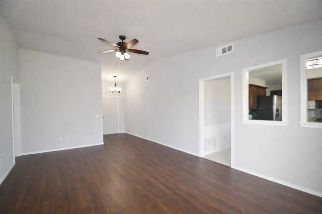 1049 SW 3rd Street, Moore, OK 73160