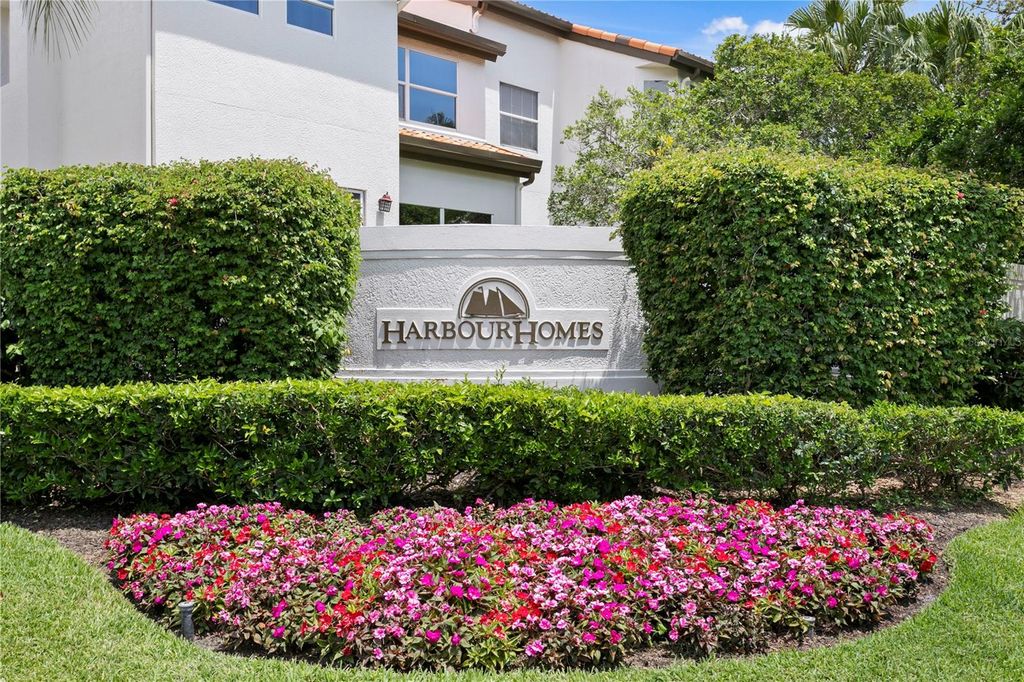 Image 51 of property listing at 1116 SHIPWATCH CIRCLE, Tampa, FL 33602