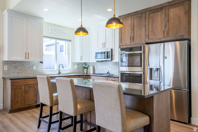 7254 S SOPHIA RIDGE CT, West Jordan, UT 84081