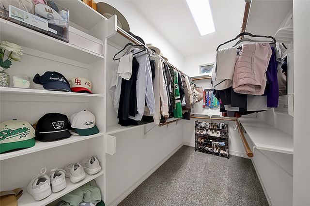 16403 Canyon Chase Drive, Houston, TX 77095