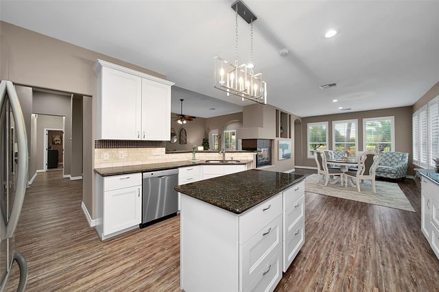 16403 Canyon Chase Drive, Houston, TX 77095