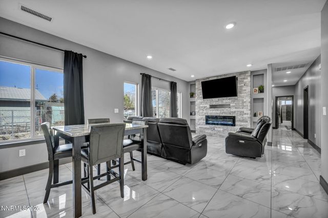 195 E 5th Avenue, Sun Valley, NV 89433