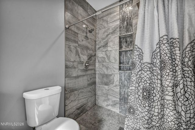 195 E 5th Avenue, Sun Valley, NV 89433