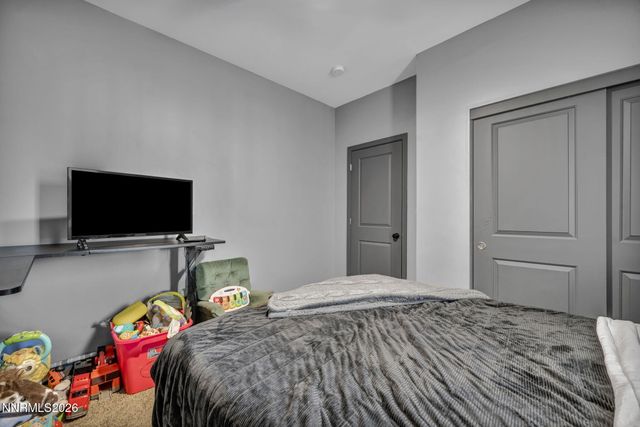 195 E 5th Avenue, Sun Valley, NV 89433