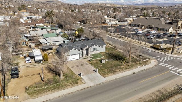 195 E 5th Avenue, Sun Valley, NV 89433