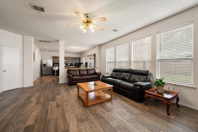 4804 Palm Ridge Drive, Fort Worth, TX 76133