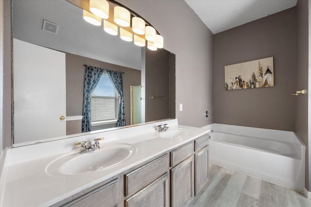 4804 Palm Ridge Drive, Fort Worth, TX 76133