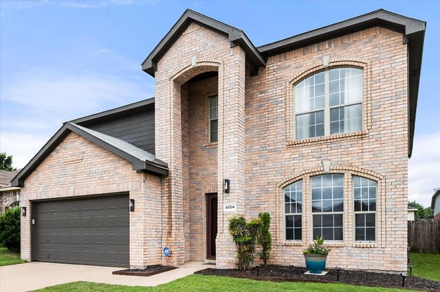 4804 Palm Ridge Drive, Fort Worth, TX 76133