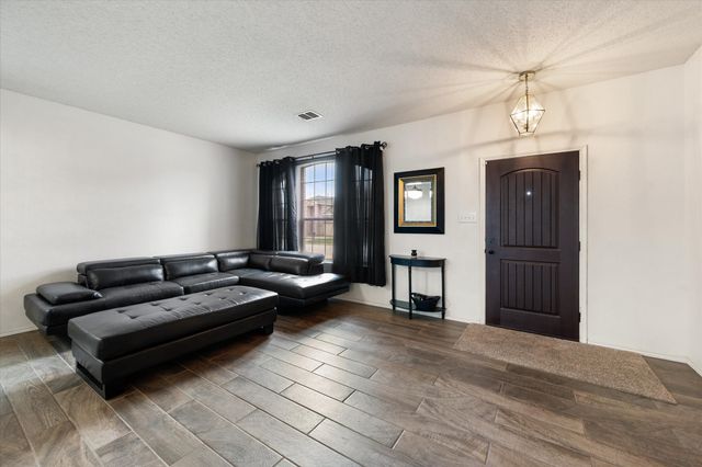 4804 Palm Ridge Drive, Fort Worth, TX 76133