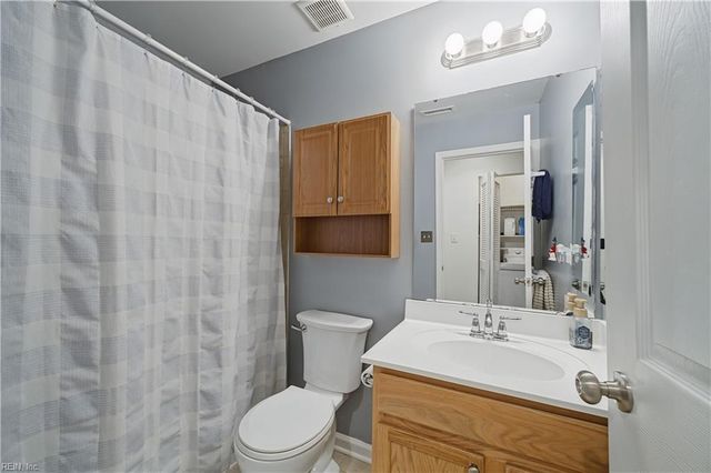 100 Alanna CT, Yorktown, VA 23690