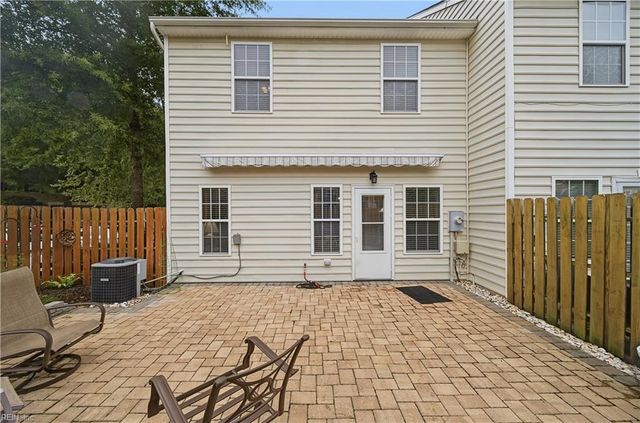 100 Alanna CT, Yorktown, VA 23690