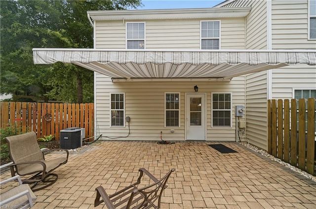 100 Alanna CT, Yorktown, VA 23690