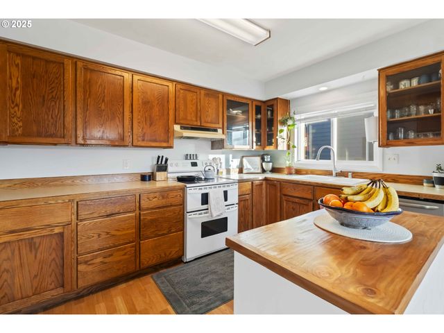 2932 FIR St, Longview, WA 98632