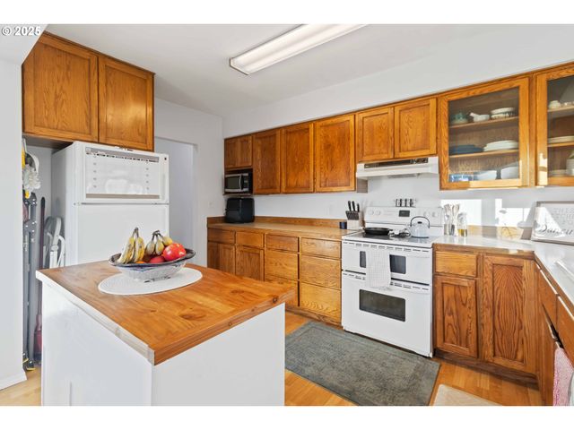 2932 FIR St, Longview, WA 98632