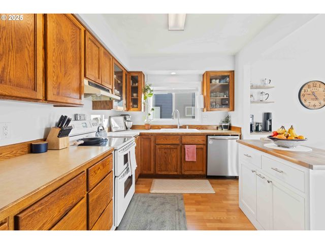 2932 FIR St, Longview, WA 98632