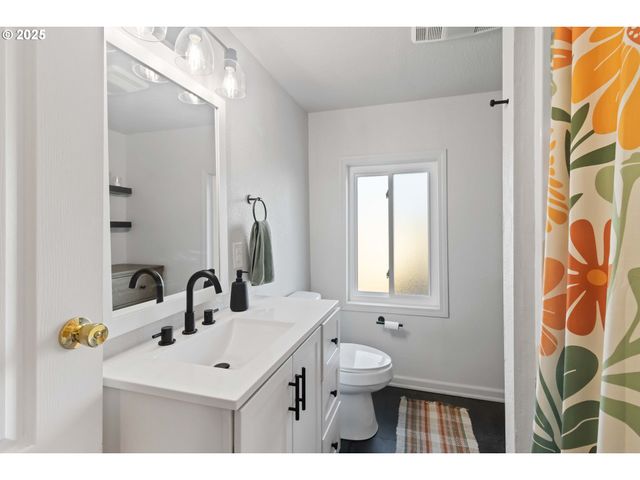 2932 FIR St, Longview, WA 98632