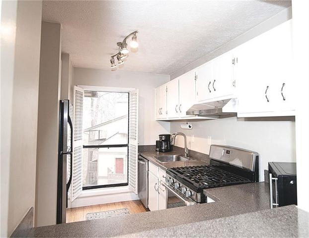 1509 Woodcliff NE Drive, Sandy Springs, GA 30329