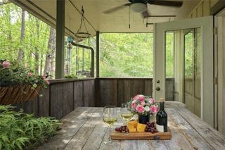 1509 Woodcliff NE Drive, Sandy Springs, GA 30329