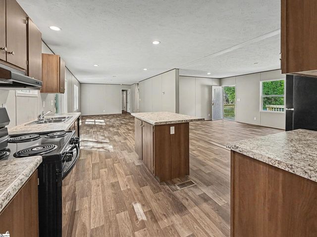 718 Hines Road, Mooresboro, NC 28114
