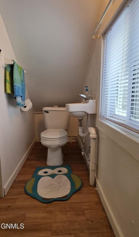 438 5th Avenue NW, Valley City, ND 58072 photo 13