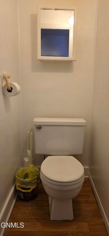 438 5th Avenue NW, Valley City, ND 58072 photo 8