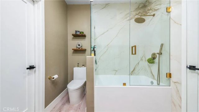 832 Palm Avenue 201, West Hollywood, CA 90069
