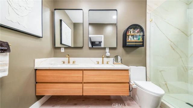 832 Palm Avenue 201, West Hollywood, CA 90069