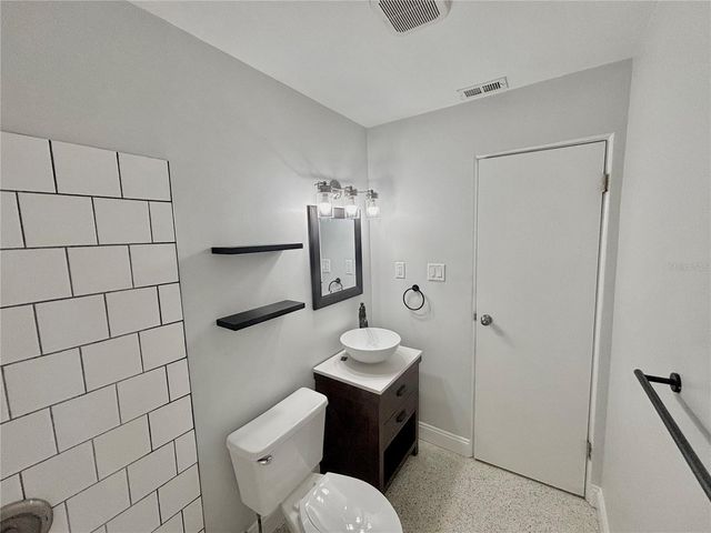 2035 36TH AVENUE N, St Petersburg, FL 33713