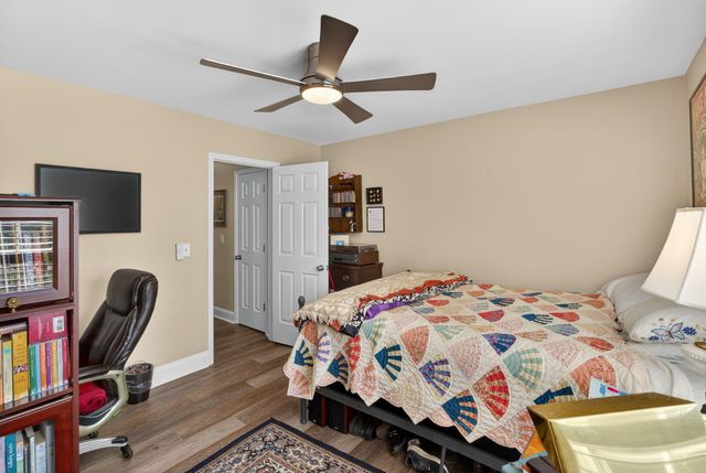 733 Woodland Pointe Place, Mount Pleasant, SC 29464