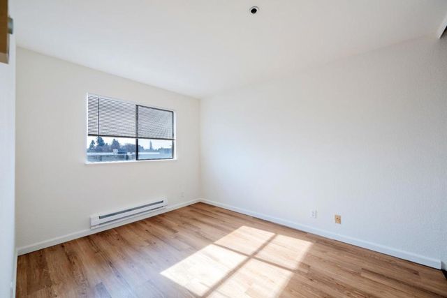 15065 Hesperian Boulevard 22, San Leandro, CA 94578