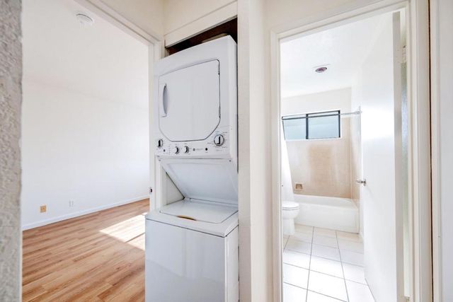 15065 Hesperian Boulevard 22, San Leandro, CA 94578