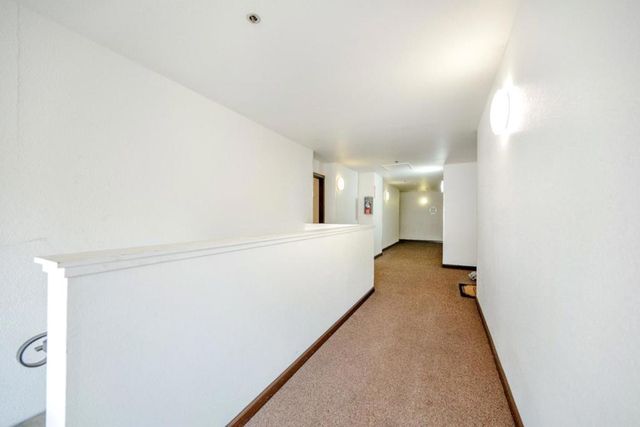15065 Hesperian Boulevard 22, San Leandro, CA 94578