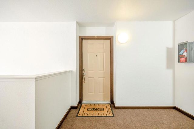 15065 Hesperian Boulevard 22, San Leandro, CA 94578