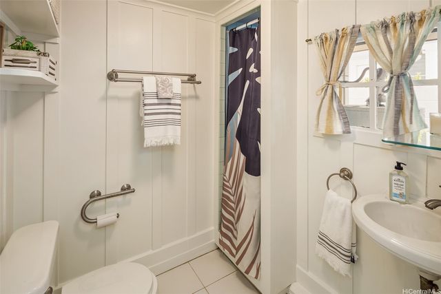 3030 Kalakaua Avenue, Honolulu, HI 96815