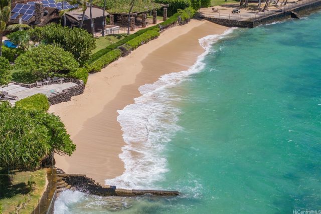 3030 Kalakaua Avenue, Honolulu, HI 96815