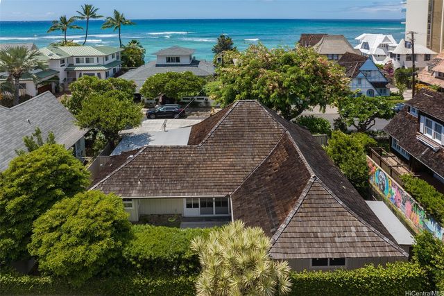 3030 Kalakaua Avenue, Honolulu, HI 96815