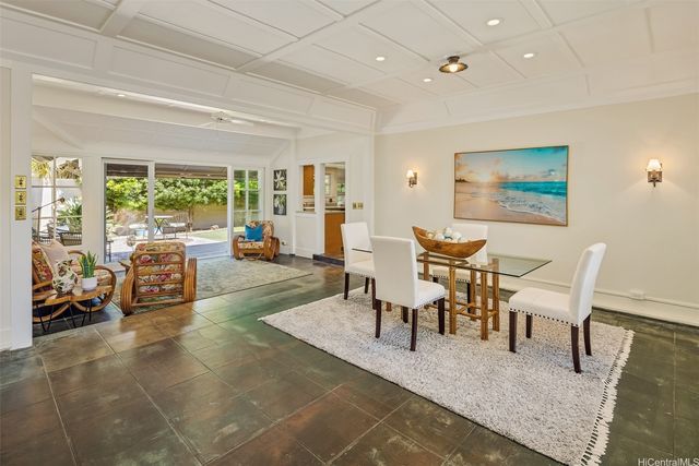 3030 Kalakaua Avenue, Honolulu, HI 96815