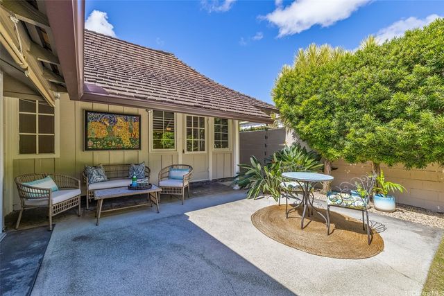 3030 Kalakaua Avenue, Honolulu, HI 96815