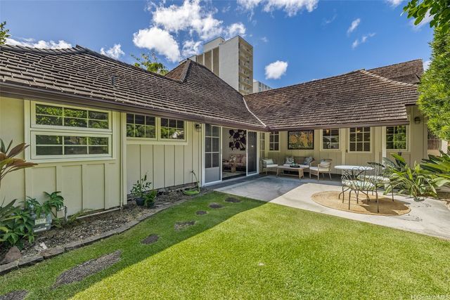 3030 Kalakaua Avenue, Honolulu, HI 96815