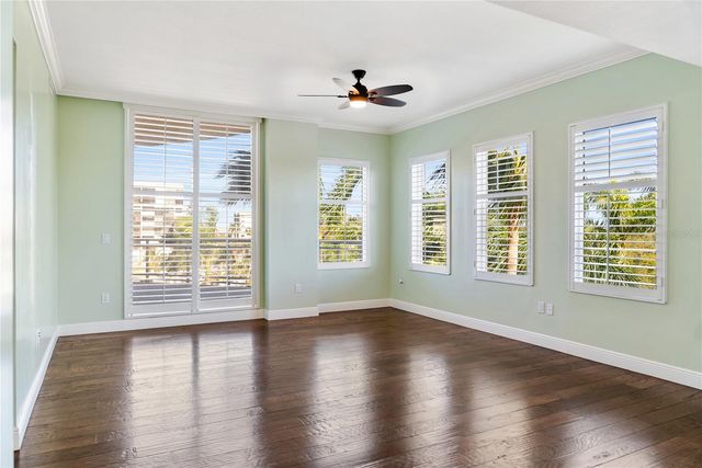 1300 BENJAMIN FRANKLIN DRIVE 305, Sarasota, FL 34236