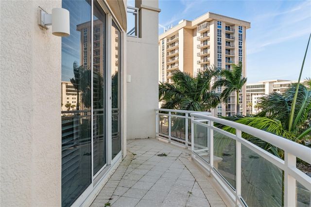 1300 BENJAMIN FRANKLIN DRIVE 305, Sarasota, FL 34236