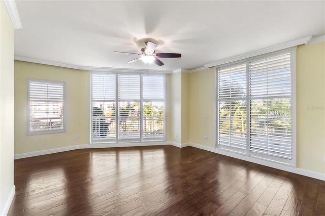 1300 BENJAMIN FRANKLIN DRIVE 305, Sarasota, FL 34236