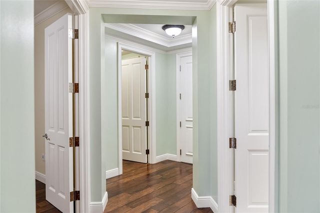 1300 BENJAMIN FRANKLIN DRIVE 305, Sarasota, FL 34236